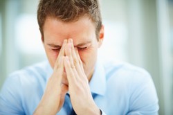 Depresja w czasach pandemii. Tak mogą reagować mężczyźni