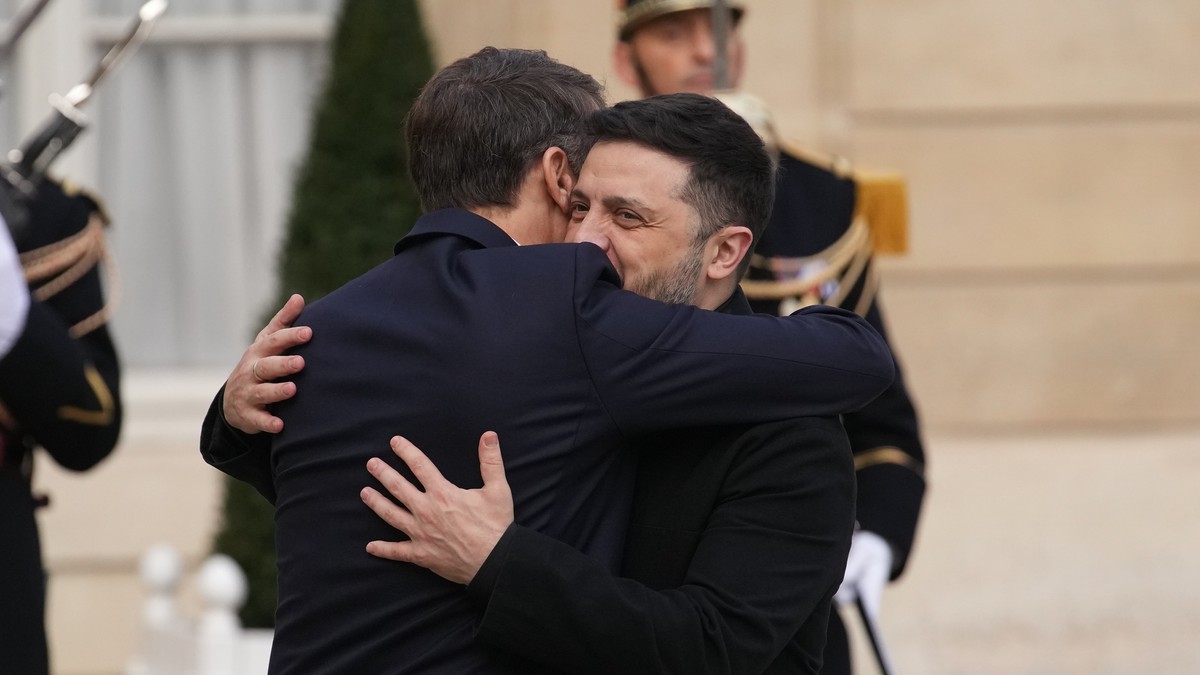 Volodimir Zelenski i Emanuel Makron u Parizu, 1. decembar 2025.