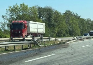 Šleper koji je izazvao saobraćajnu nesreću kod Smedereva