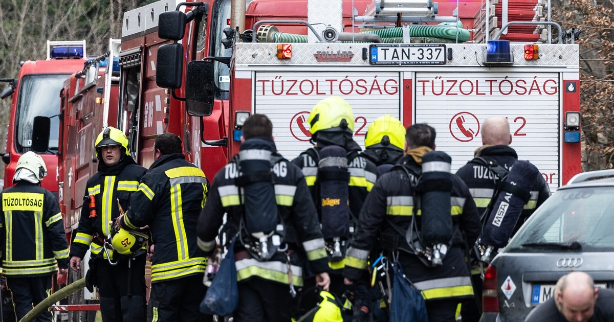 Közel 400 embert evakuáltak Budapesten! Tűz ütött ki a belvárosi szállodában