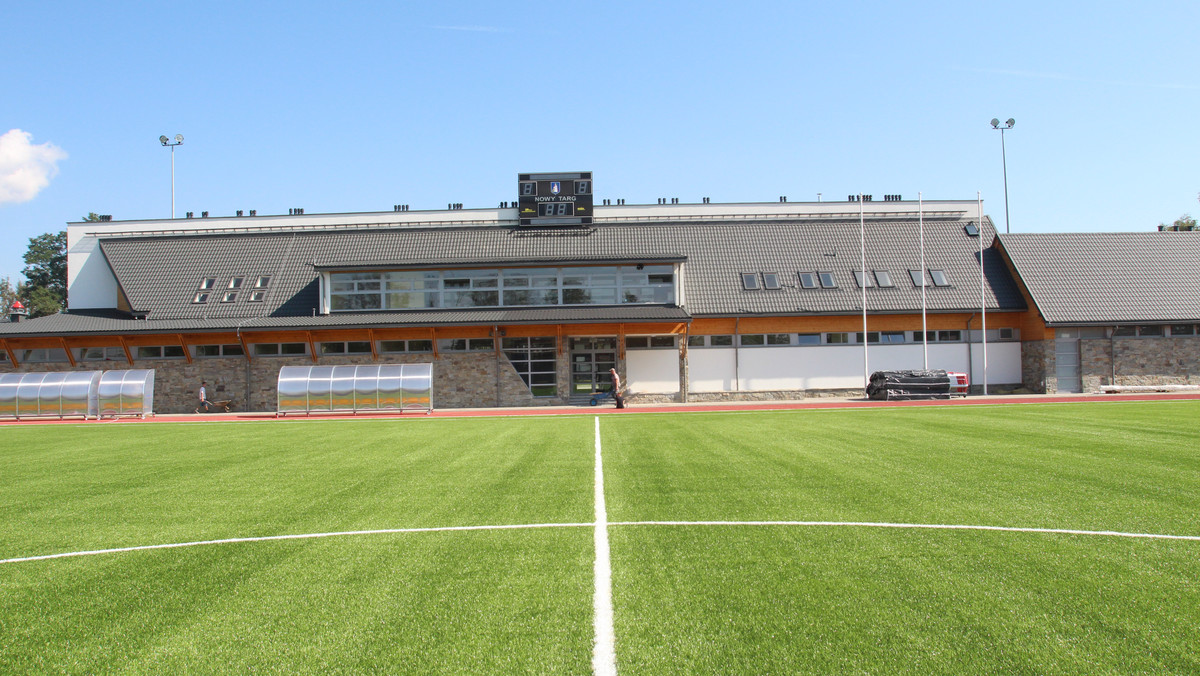 Zakończyły się prace przy rozbudowie stadionów w stolicy Podhala. Nowiutkie obiekty sportowe zostaną otwarte jeszcze w tym miesiącu.