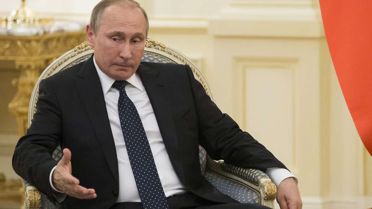 Państwa Zachodu powinny jasno dać do zrozumienia, że agresja nie leży w interesie prezydenta Rosji Władimira Putina - pisze "Financial Times" w artykule redakcyjnym zatytułowanym "Rosja niebezpiecznie rozgrywa konflikt ukraiński".