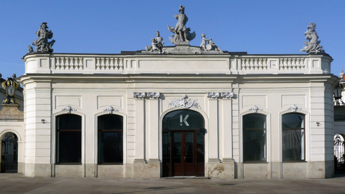 Część przedmiotów, zebranych podczas zbiórki pamiątek zorganizowanej przez Muzeum Historii Polski (MHP) pod hasłem "Małe Wielkie Historie" pokazana została w stołecznej Galerii Kordegarda. Wystawę oglądać będzie można od 11 do 16 listopada.