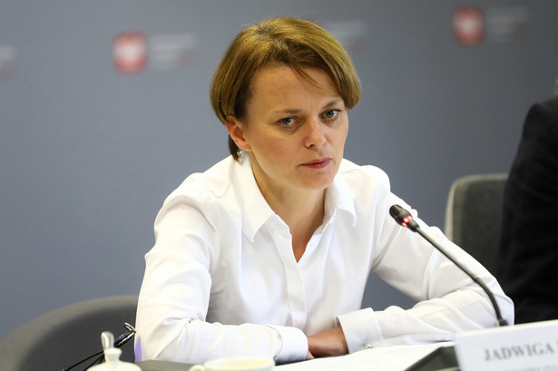 Warszawa, 31.07.2020. Wicepremier, minister rozwoju Jadwiga Emilewicz podczas śniadania prasowego w siedzibie resortu rozwoju w Warszawie, 31 bm. nt. cyfryzacji procesu budowlanego - "od dokumentacji papierowej do cyfrowej". (aldg) PAP/Rafał Guz