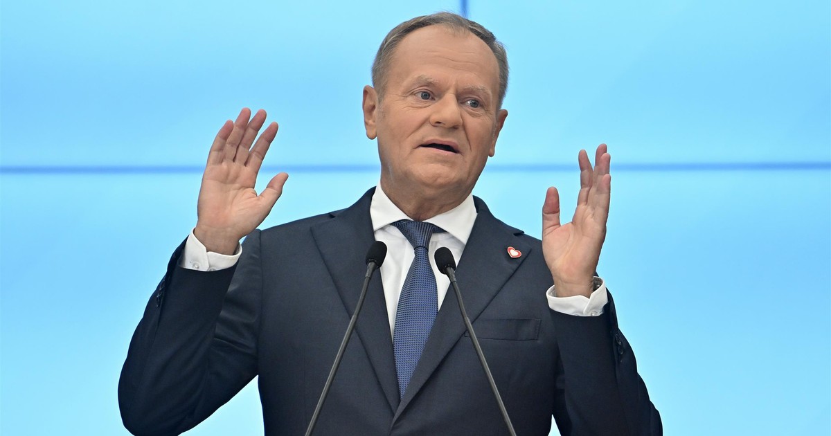 Tusk zaskoczył. Tak rozwinął skrót CPK. W samym środku PiS