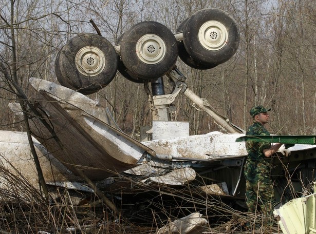 Prokuratorzy wykluczają, by na załogę Tu-154 wywierano presję