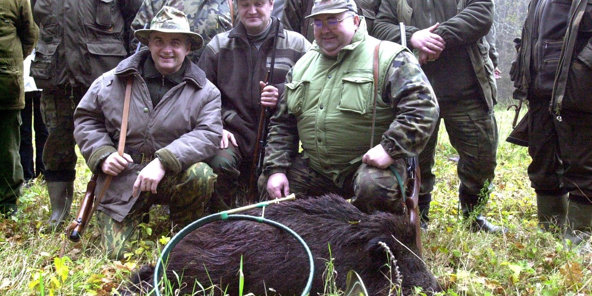 Grabarczyk i Cimoszewicz mieli łatwiej na egzaminach? "Mieli zdać"