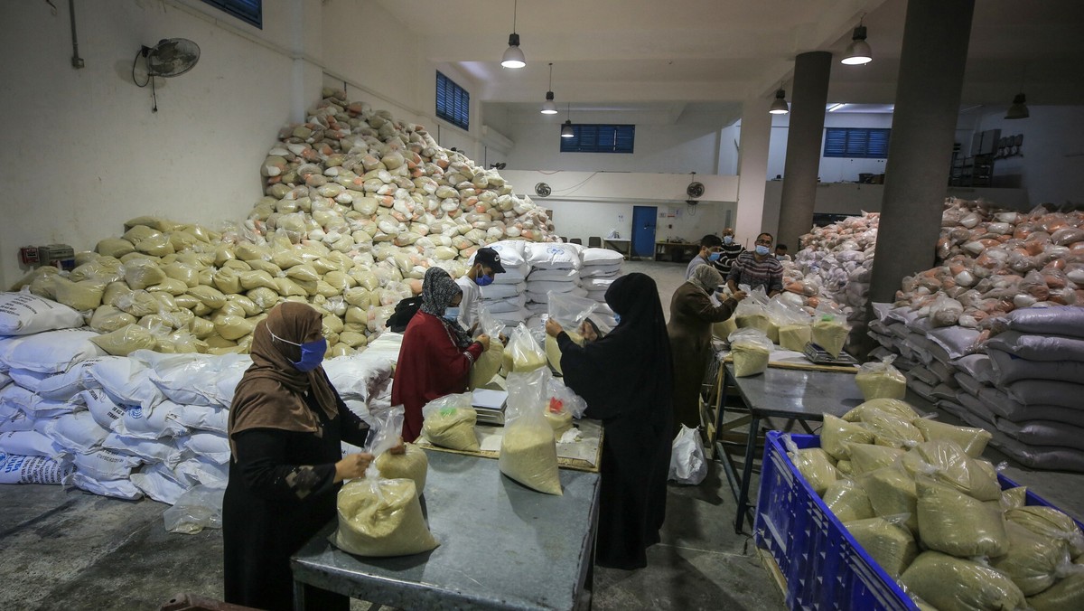 Udało nam się w tym roku zwiększyć polski wkład do UNRWA o dodatkowe 2 mln zł - poinformowało Przedstawicielstwo RP przy Autonomii Palestyńskiej. UNRWA to organizacja pomagająca palestyńskm uchodźcom, założona przez ONZ.