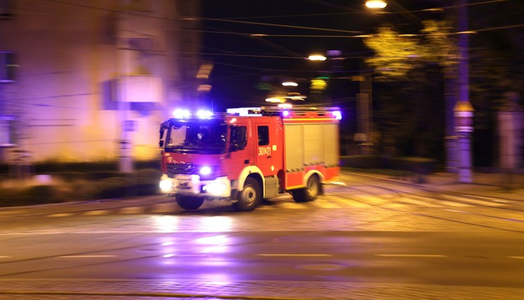 Zawaliła się kamienica w Krakowie. Gruzy przeszukają psy lawinowe