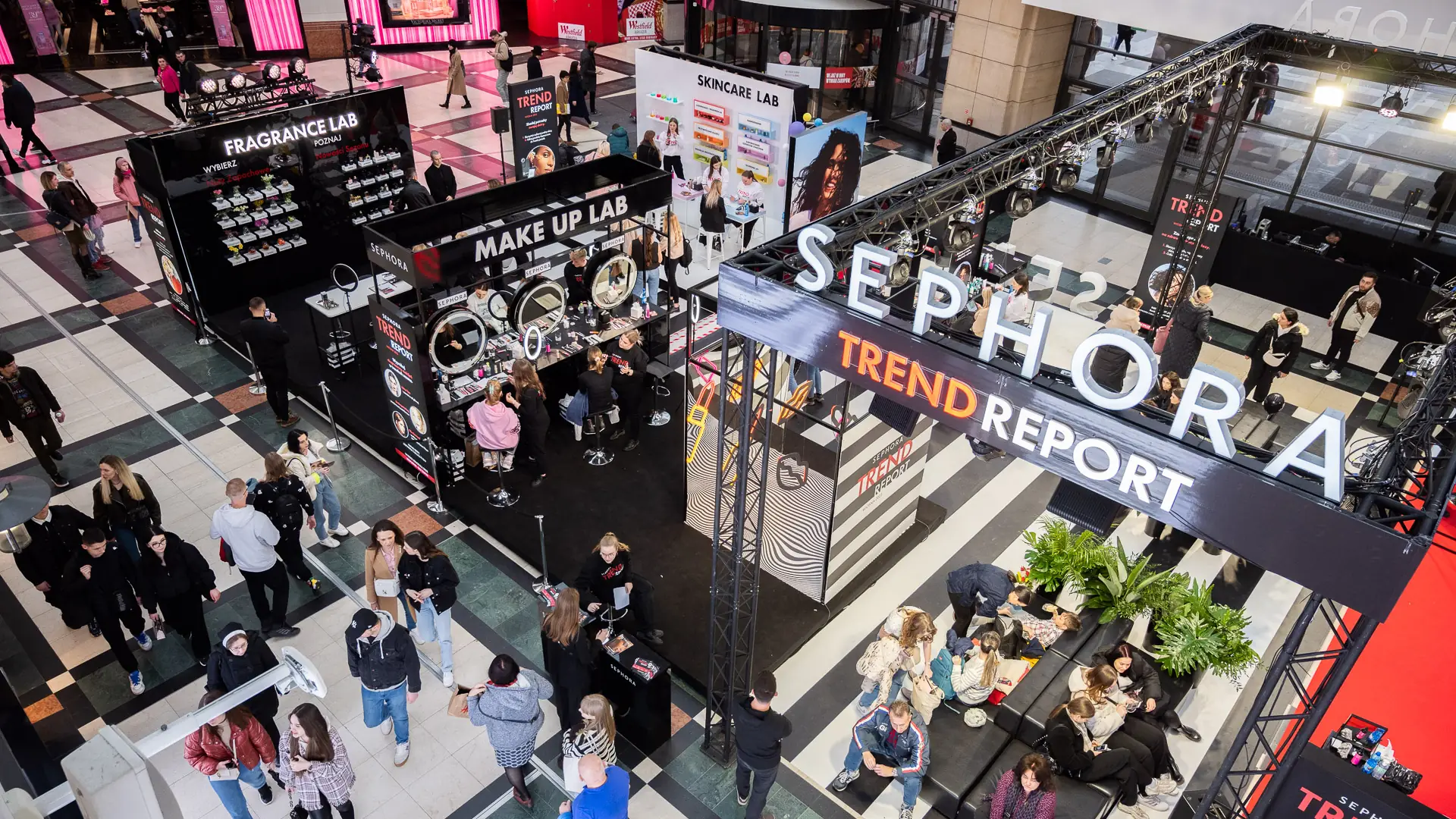 Blisko 10 tysięcy odwiedzających na SEPHORA TREND REPORT wiosna 2023! Poznaj relację z wydarzenia i odkryj jakie trendy marka proponuje na ten sezon