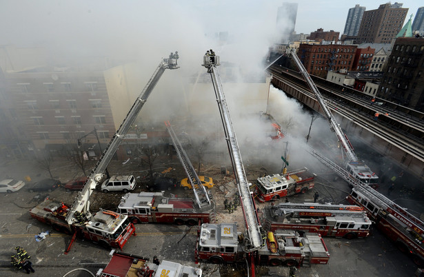 Zawalenie się budynku w Nowym Jorku. Fot. EPA/JUSTIN LANE/PAP/EPA