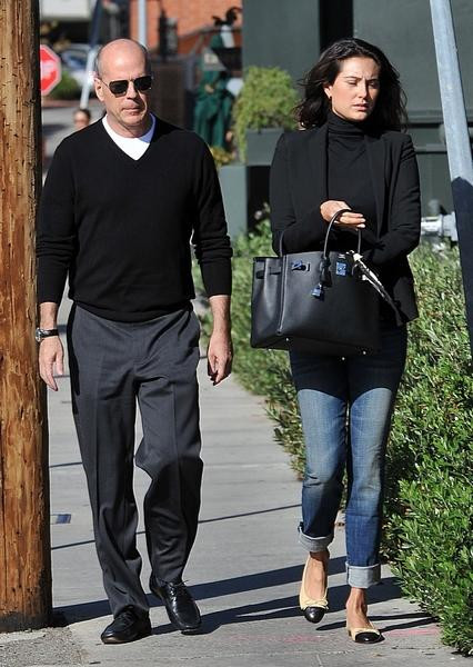 Bruce Willis i Emma Heming na ulicy w Santa Monica