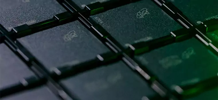 Micron pokazał pierwsze na świecie pakiety mikrochipowe uMCP5 dla urządzeń z 5G