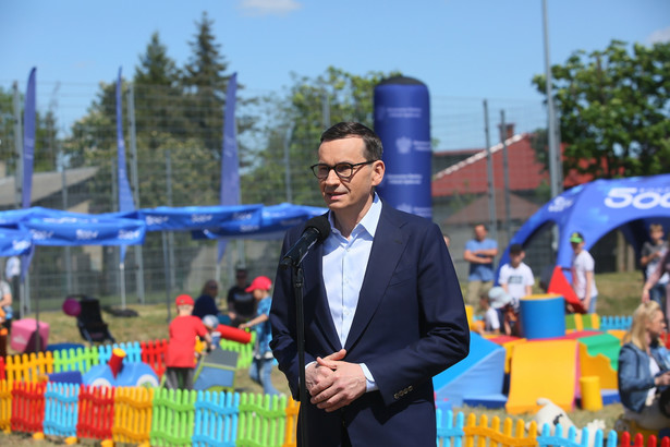 Mateusz Morawiecki na pikniku rodzinnym w miejscowości Pdgrzybów