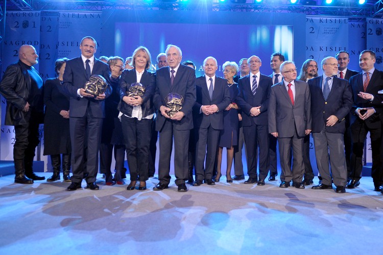 Laureaci i Kapituła Nagród Kisiela