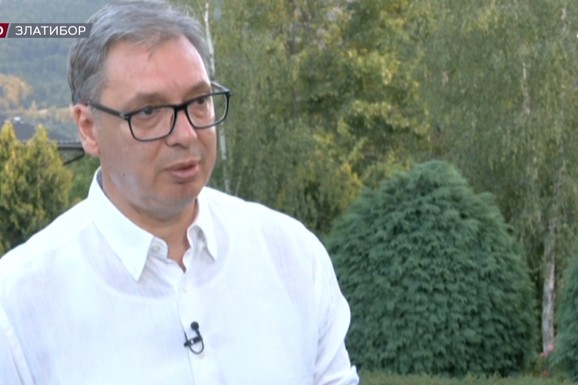 "VEČERAS ĆU PRIČATI SA NAČELNIKOM GENERALŠTABA VOJSKE SRBIJE" Vučić: "Kakve veze ima Ibar sa Albanijom, to je naše unutrašnje pitanje"