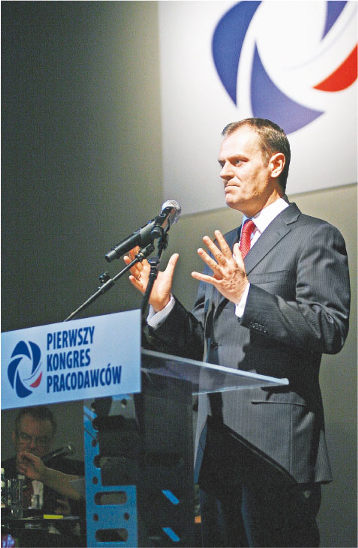 W 2008 r. premier obiecywał przedsiębiorcom złote góry Fot. Pasterski Radek/Fotorzepa