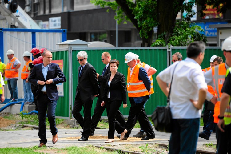 Zapadła się ulica Targowa w Warszawie