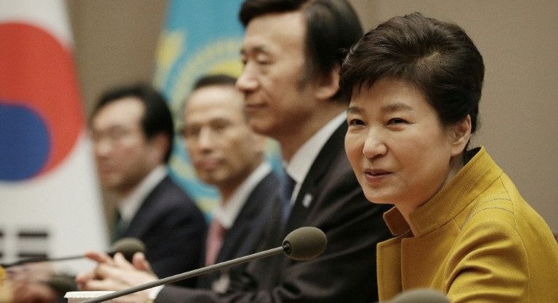 South Korean President Park Geun-Hye has refused to answer questions from prosecutors about an influence-peddling scandal involving her secret confidante Choi Soon-Sil