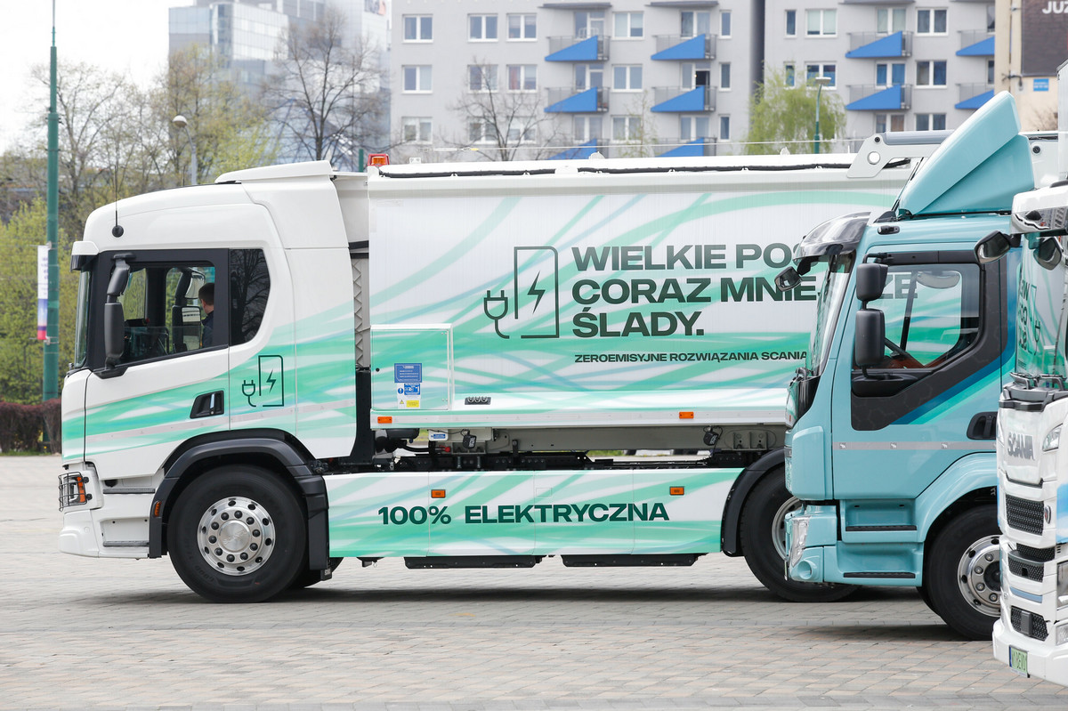 Polsce grożą kary z UE, a wodór to mrzonka. Ekspert wprost o zielonym transporcie