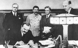 Niemieckie media: Moskwa chce rehabilitacji paktu Ribbentrop-Mołotow. Próbuje nawiązać do mitu starej wielkiej Rosji