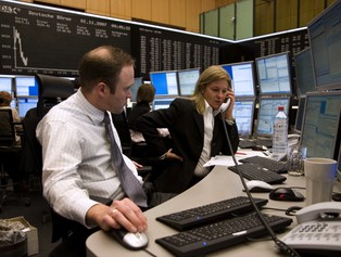 Stabilna sytuacja na giełdzie sprzyja poprawie wyników domów maklerskich