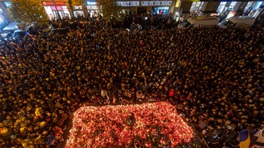 Tysiące ludzi świętowały rocznicę aksamitnej rewolucji w Czechach [ZDJĘCIA]