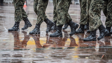 Polska firma przez sześć lat sprzedawała wojsku wadliwe buty. Straty armii to blisko 70 mln zł
