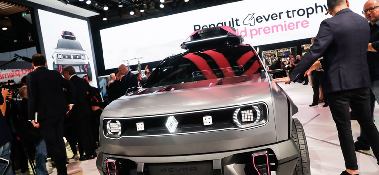 Renault 4 to nowy SUV mniejszy niż Captur. Cena? Francuzi zaszaleli, prezydent zachwycony