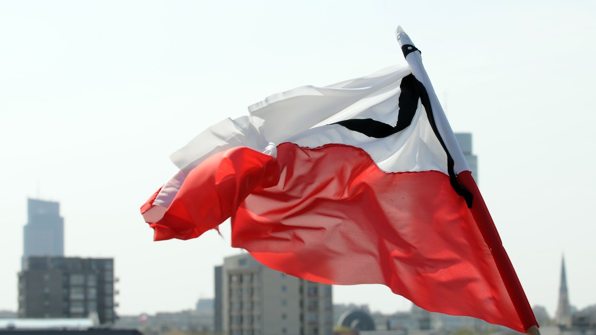 Żałoba narodowa flaga polska kir