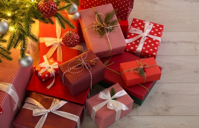 Św. Mikołaj, Trzej Królowie, Befana. Kto w Europie przynosi dzieciom świąteczne prezenty?