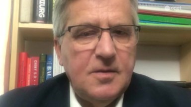 Komorowski krytycznie o sporze z Komisją Europejską. "Takie działania rządu powinny skończyć się rewolucją w Polsce"