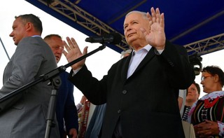 Kaczyński reaguje na loty Kuchcińskiego. Będą przepisy regulujące transport rządowymi samolotami