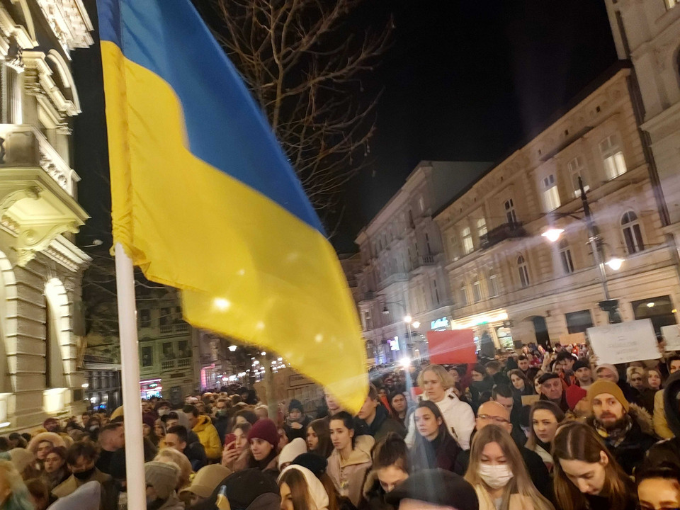 Zdjęcia z demonstracji w Łodzi. "Solidarni z Ukrainą"