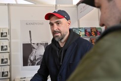 Jakub Żulczyk skomentował występ Stinga w TVP. 'Czy ktoś mógłby...'