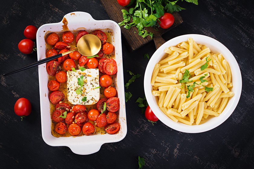 Baked Feta Pasta: une recette qui fait fureur sur Instagram et Tik Tok. En Finlande, elle a même entraîné une pénurie de feta!