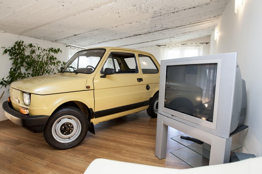 Trzymam Malucha W Duzym Pokoju