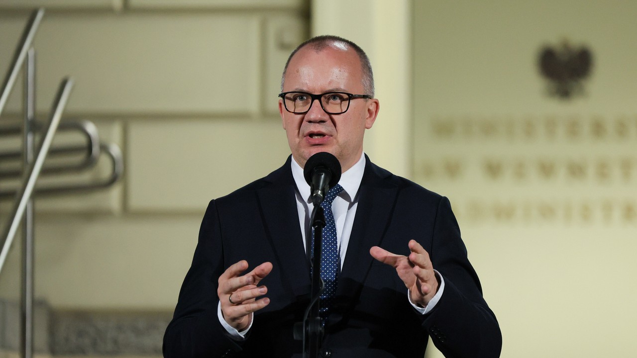 Grzegorz Braun usłyszał zarzuty. 