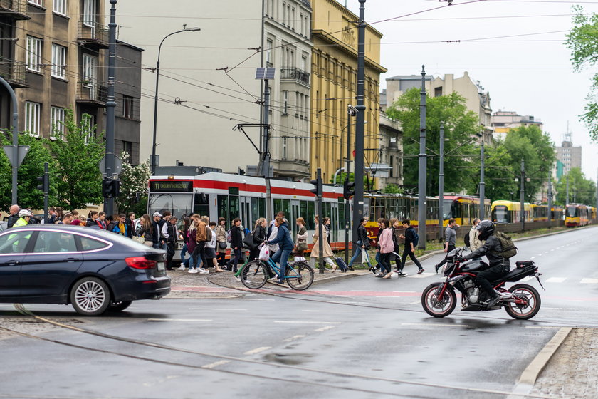 Nie będzie strajku pracowników MPK Łódź! W poniedziałek tramwaje i autobusy wyjadą na ulice. Czy grozi nam podwyżka cen biletów?