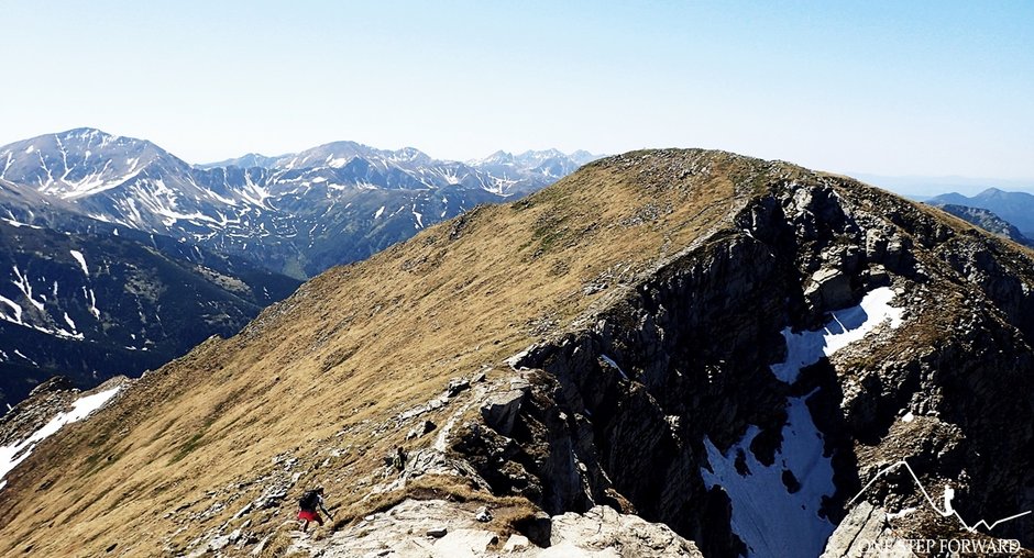 Schodzimy sobie na Mułową Przełęcz (2067 m n.p.m.)