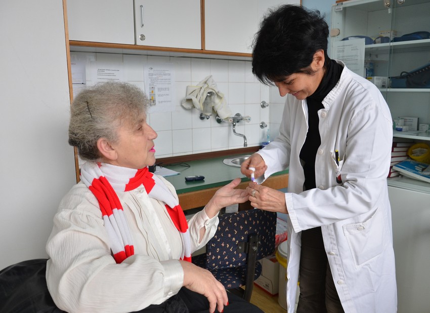 Jednostavnim merenjem nivoa šećera u krvi do otkrivanja dijabetesa