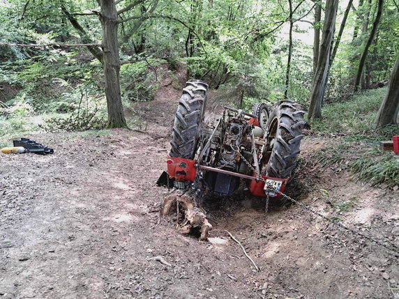 Wypadek podczas prac leśnych w Bruśniku