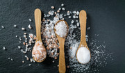 Osiem produktów, które zawierają dużo więcej soli, niż myślisz
