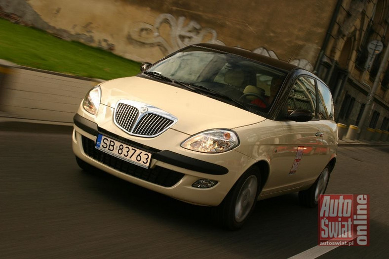 Lancia Ypsilon