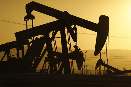 Ceny ropy przebijają kolejne ważne poziomy. Wzrost trwa
