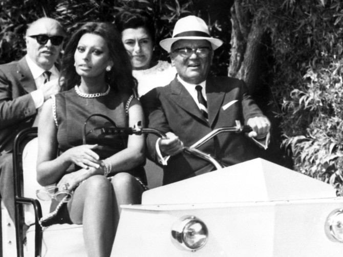 Sofija Loren sa Titom i Jovankom na Brionima