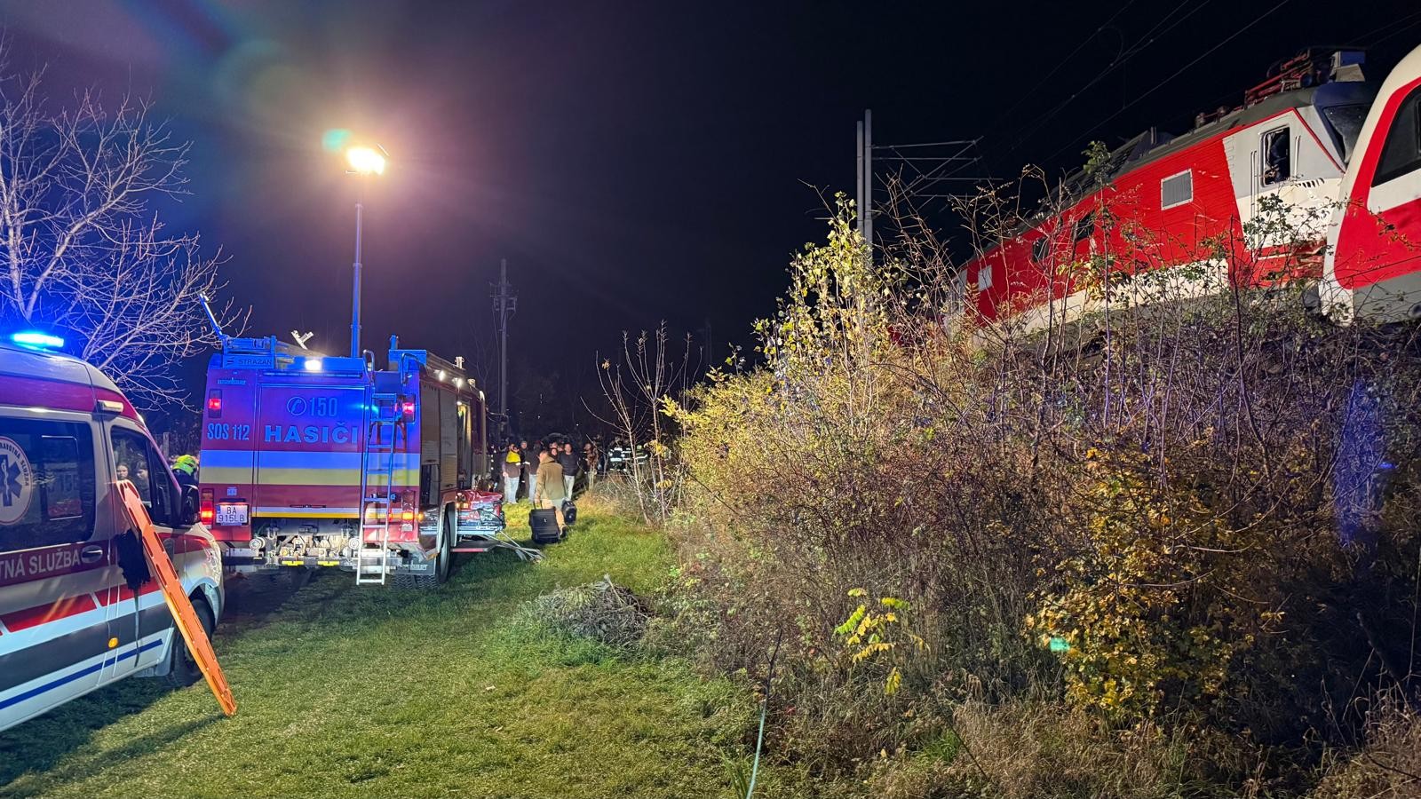 Medzi Bratislavou a Pezinkom sa zrazili vlaky.