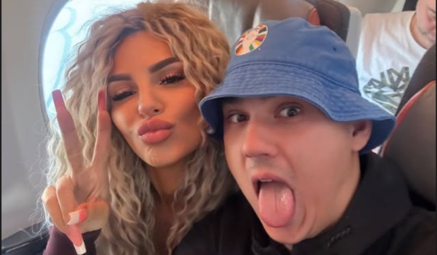 Ena i Peja napustili Srbiju