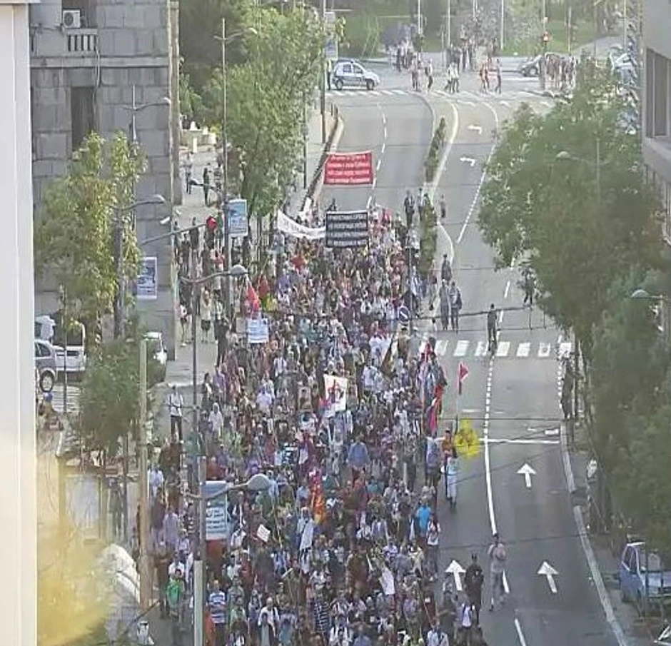 Prolazak kroz Takovsku ulicu