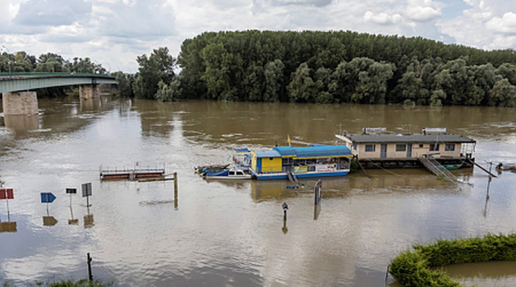 Az ország több pontján változnak az árvíz készültségi szintek / Fotó: MTI/Katona Tibor